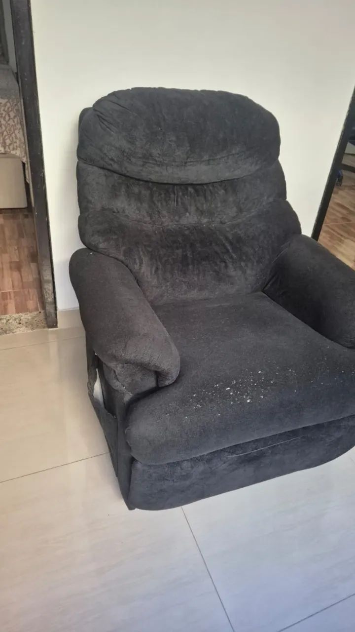 Poltrona reclinável preta  - Foto 5