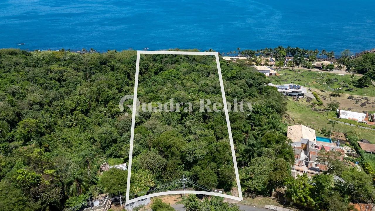 Terreno costeiro em Ilhabela