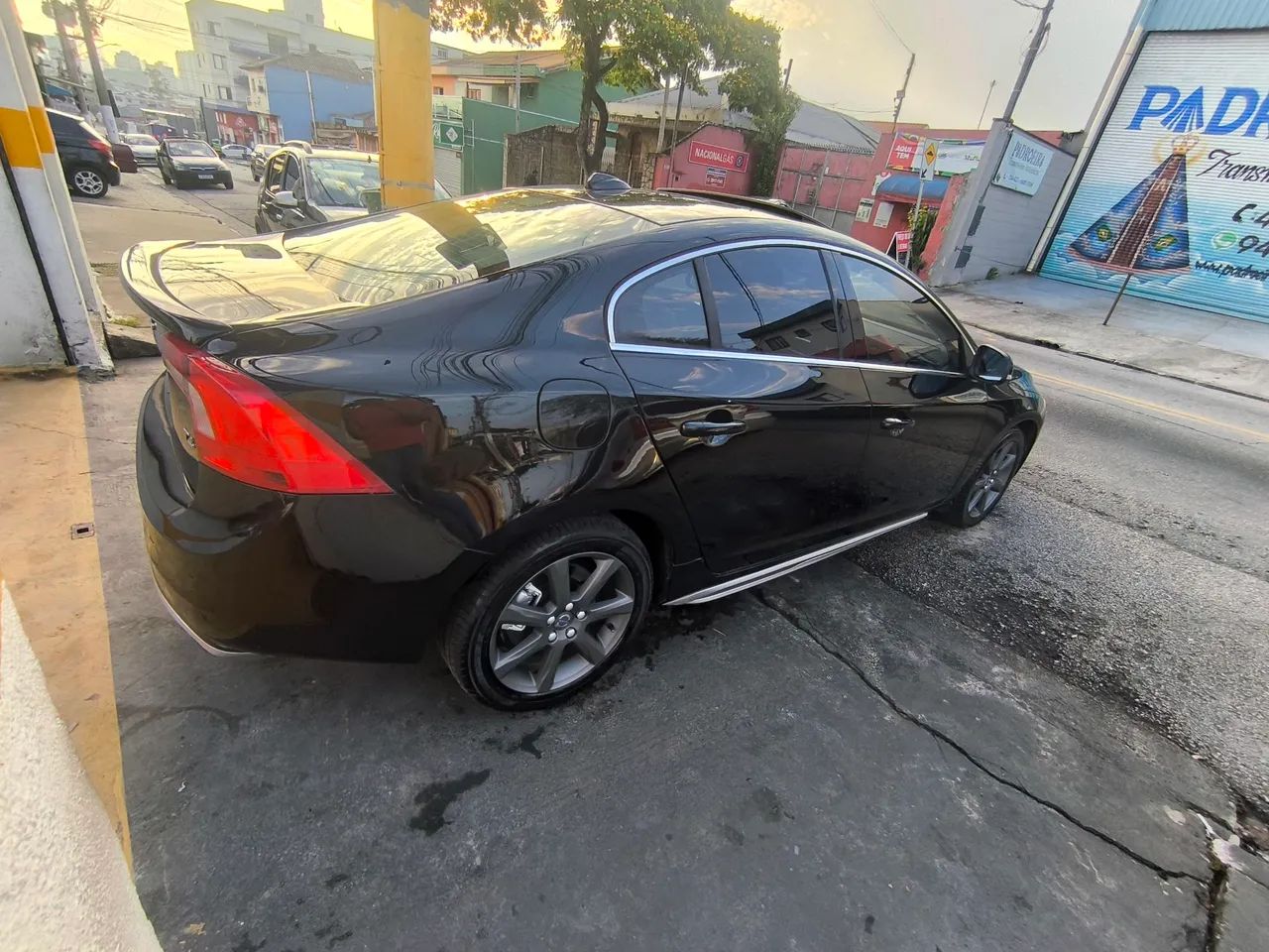 Volvo S60 T-4 MOMENTUM 2.0 190cv 4p, foto 5 de 18
