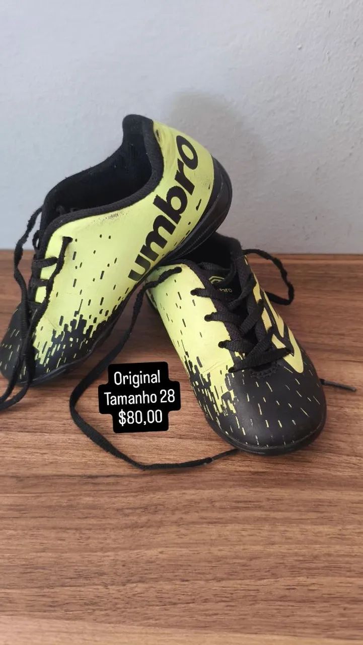 Chuteira infantil Umbro Tamanho 28 