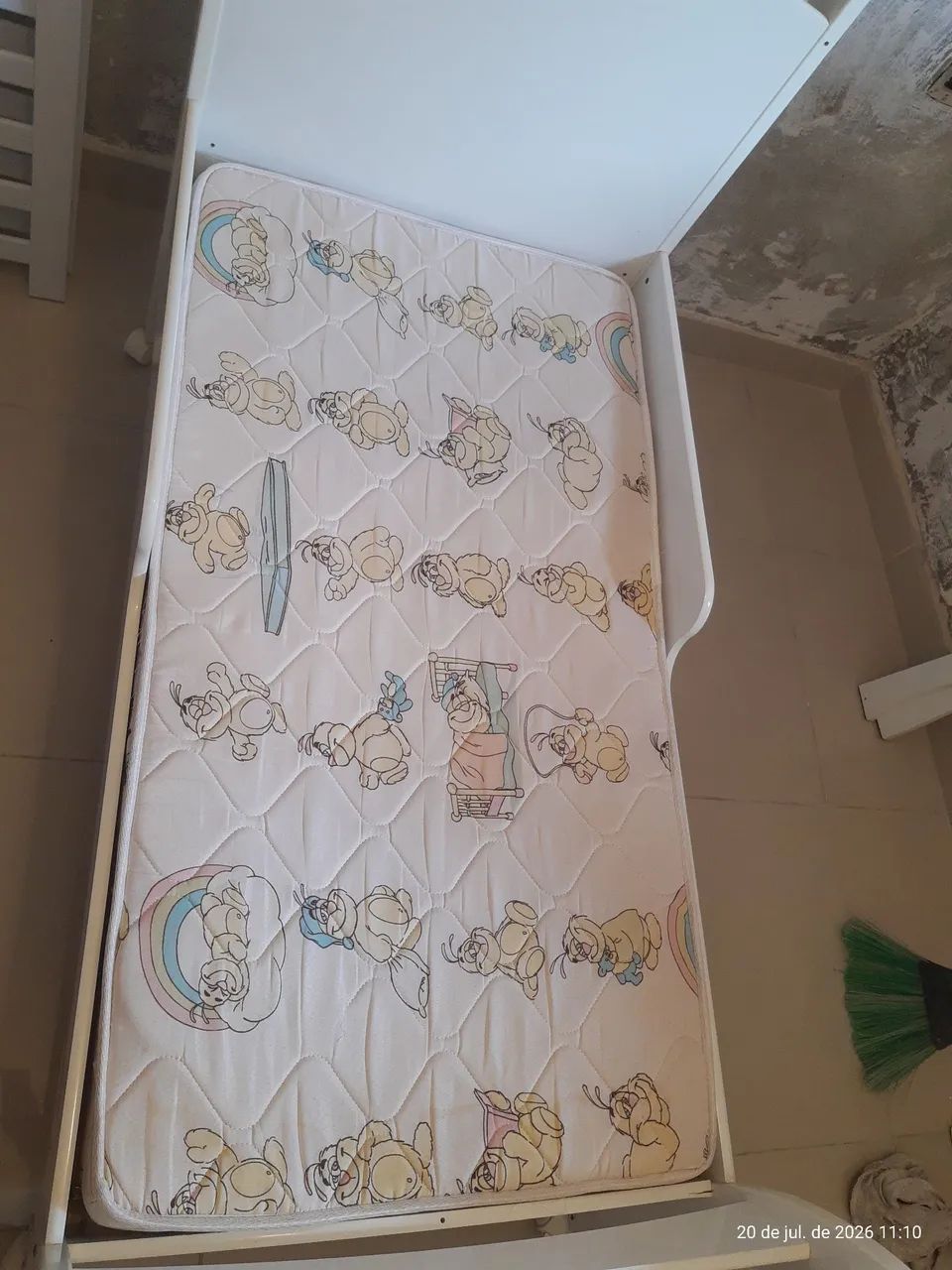 Berço cristal que vira mini cama - Foto 5