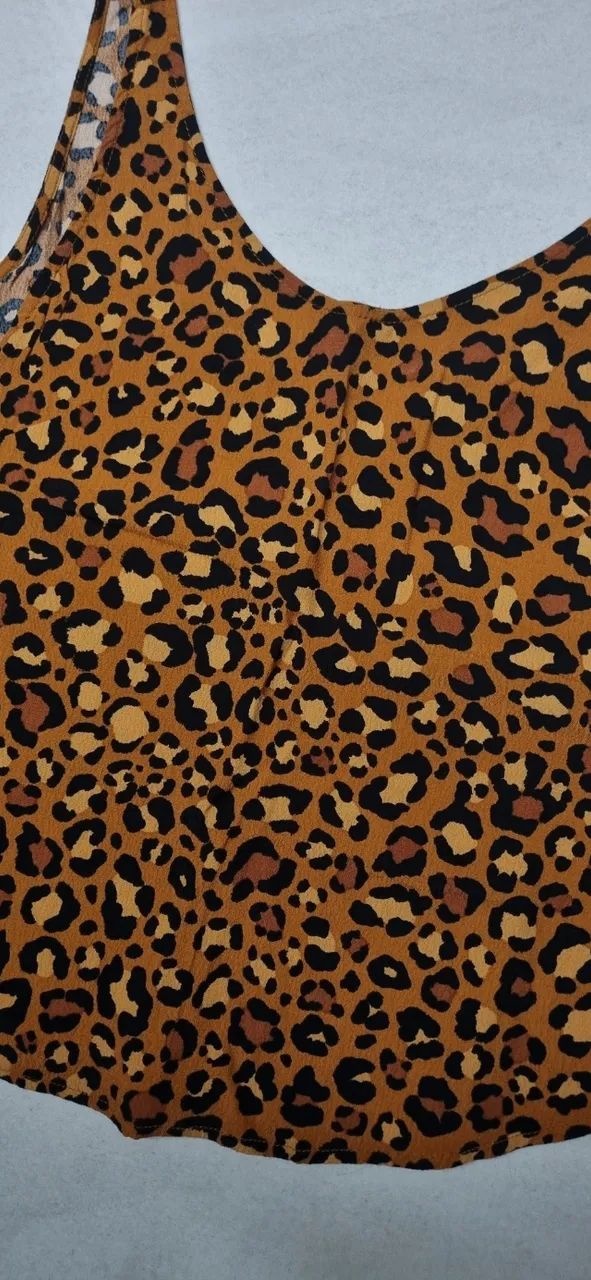 Blusa onçinha Farm Rio - Foto 3
