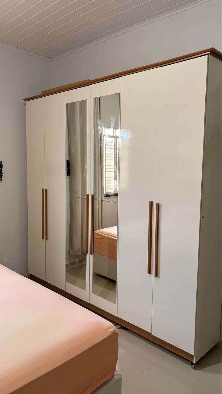 Guarda Roupa 6 portas