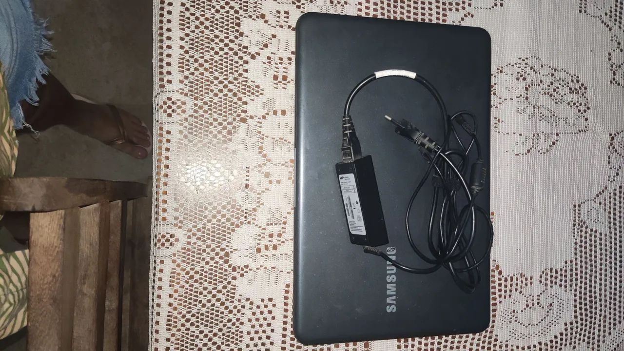Notebook Samsung 500G de memória  - Foto 2