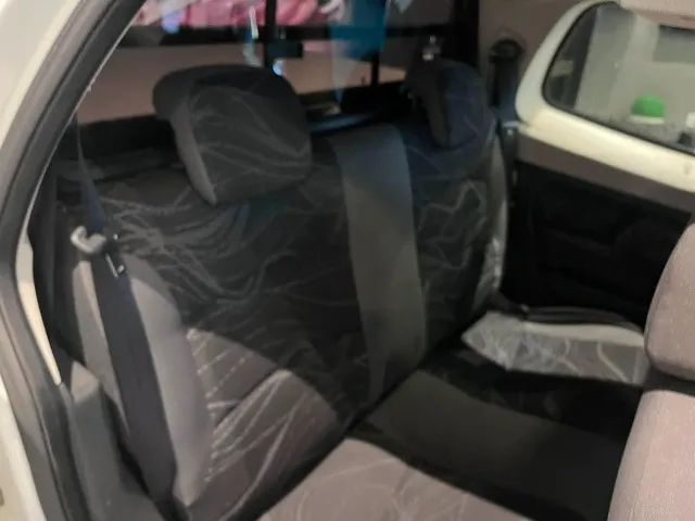 Fiat Strada Working Hard 1.4 Fire Flex 8V CD 2017 - Foto 5