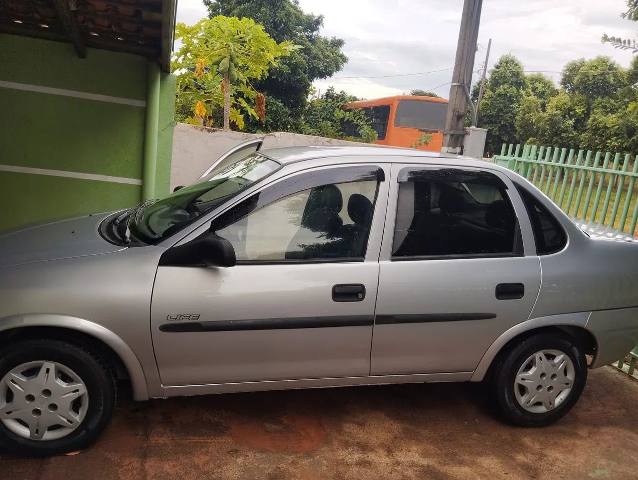 Chevrolet Corsa SED Class.life 1.0/1.0 Flexpower (álcool) 2005