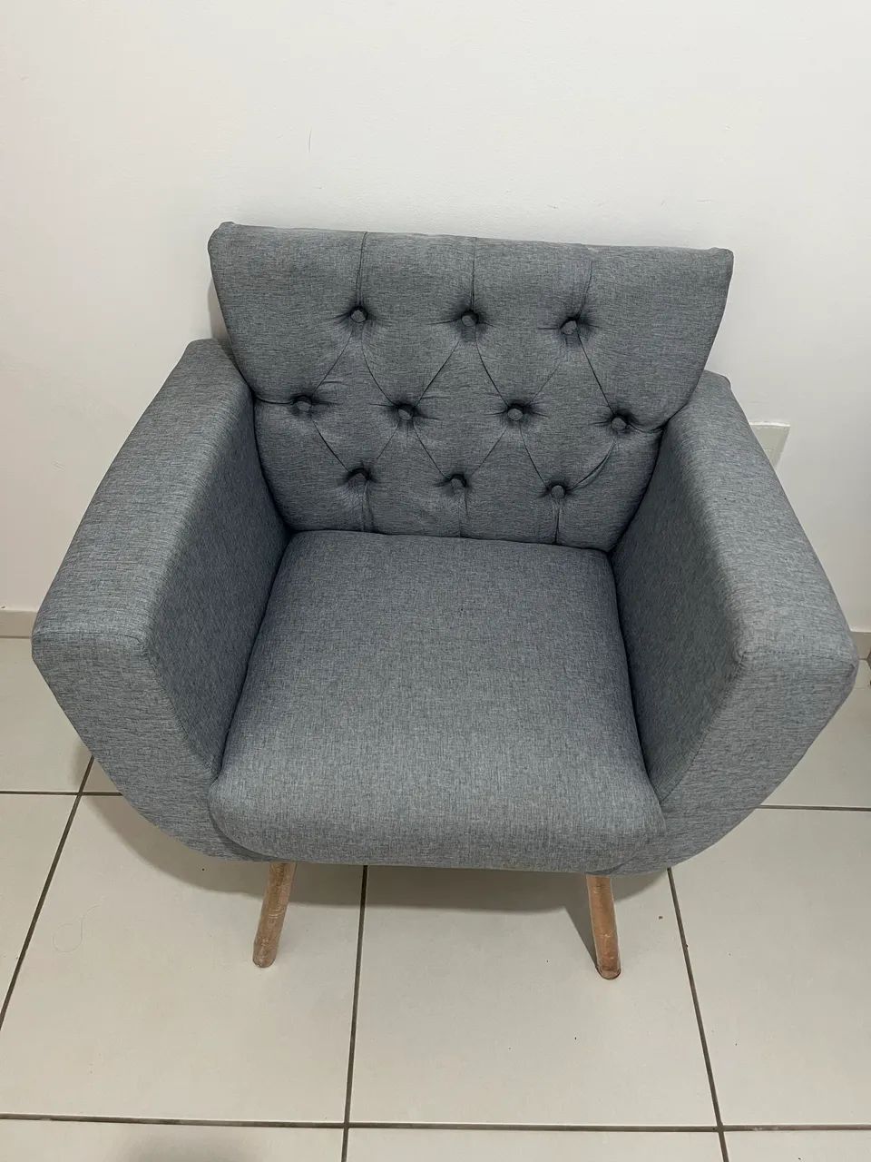 Poltronas cinza  - Foto 4