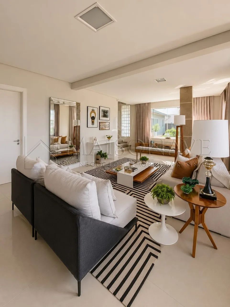 Casa com Vista Mar Permanente, Piscina e 5 Dormitórios em Coqueiros - Foto 4