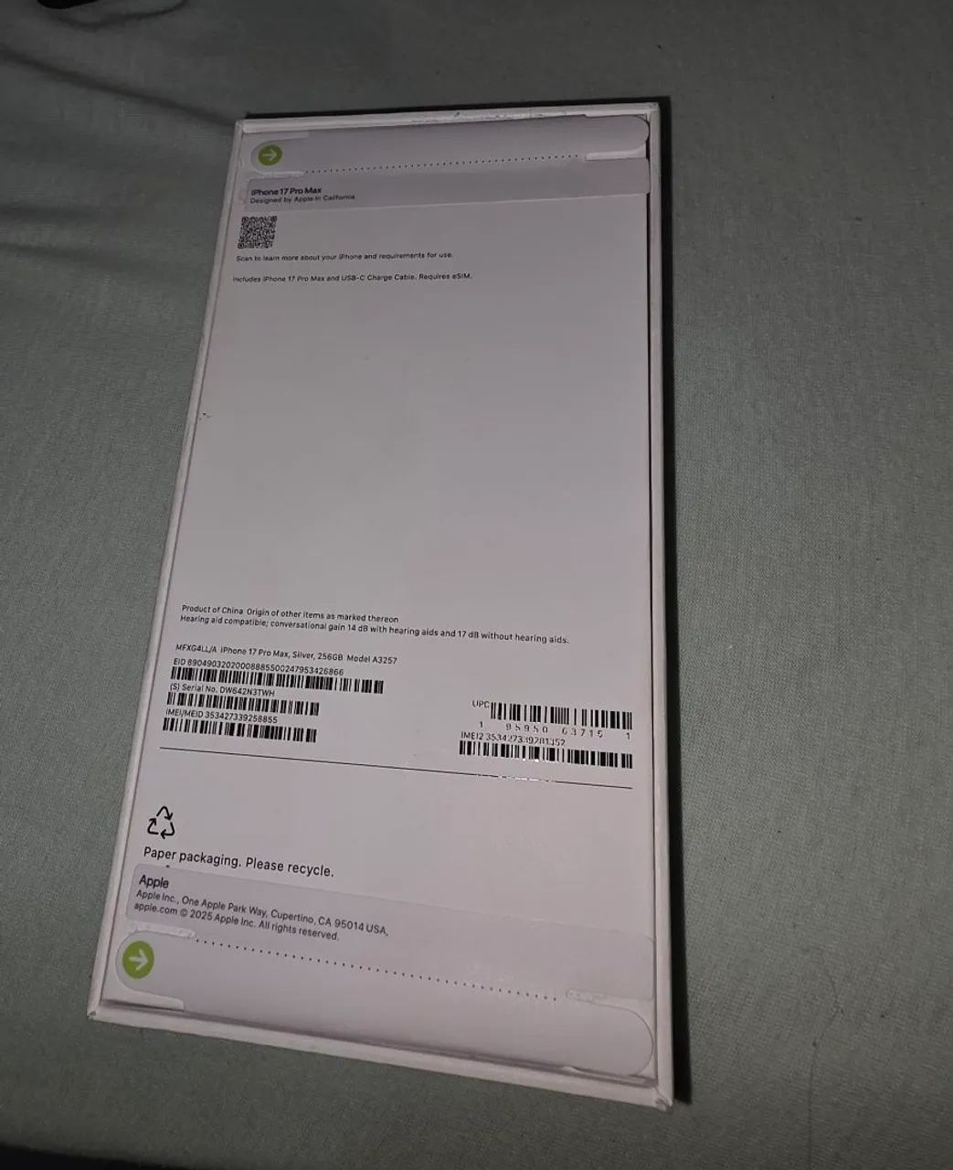 Iphpne 17 pro max 256gb prata lacrado  - Foto 2