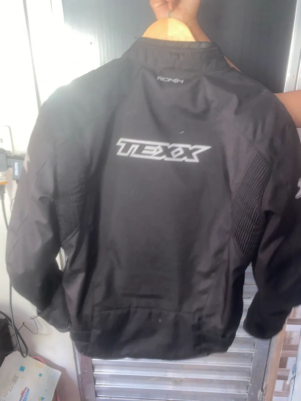 Jaco da TEXX  tam L , com detalhe no braço  - Foto 3