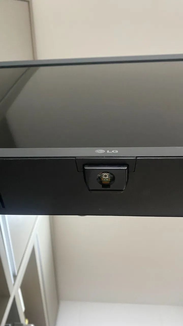 TV Smart LG 24" - Vendo ou Troco - Foto 2