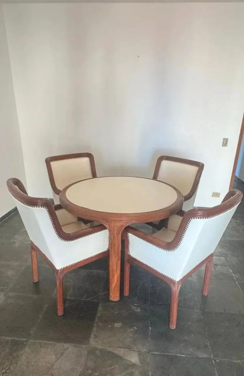 Mesa de madeira e couro - Foto 5