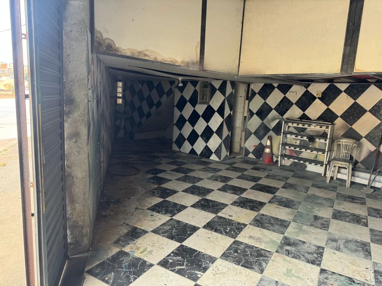 Vendo loja com 85 mtrs com mezanino   Ótimo ponto - Foto 2