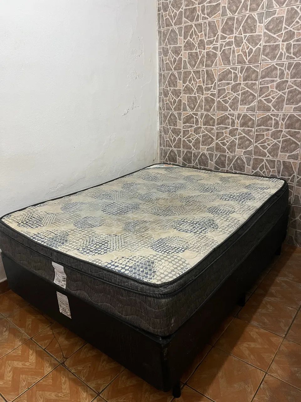 Cama box e colchão casal 