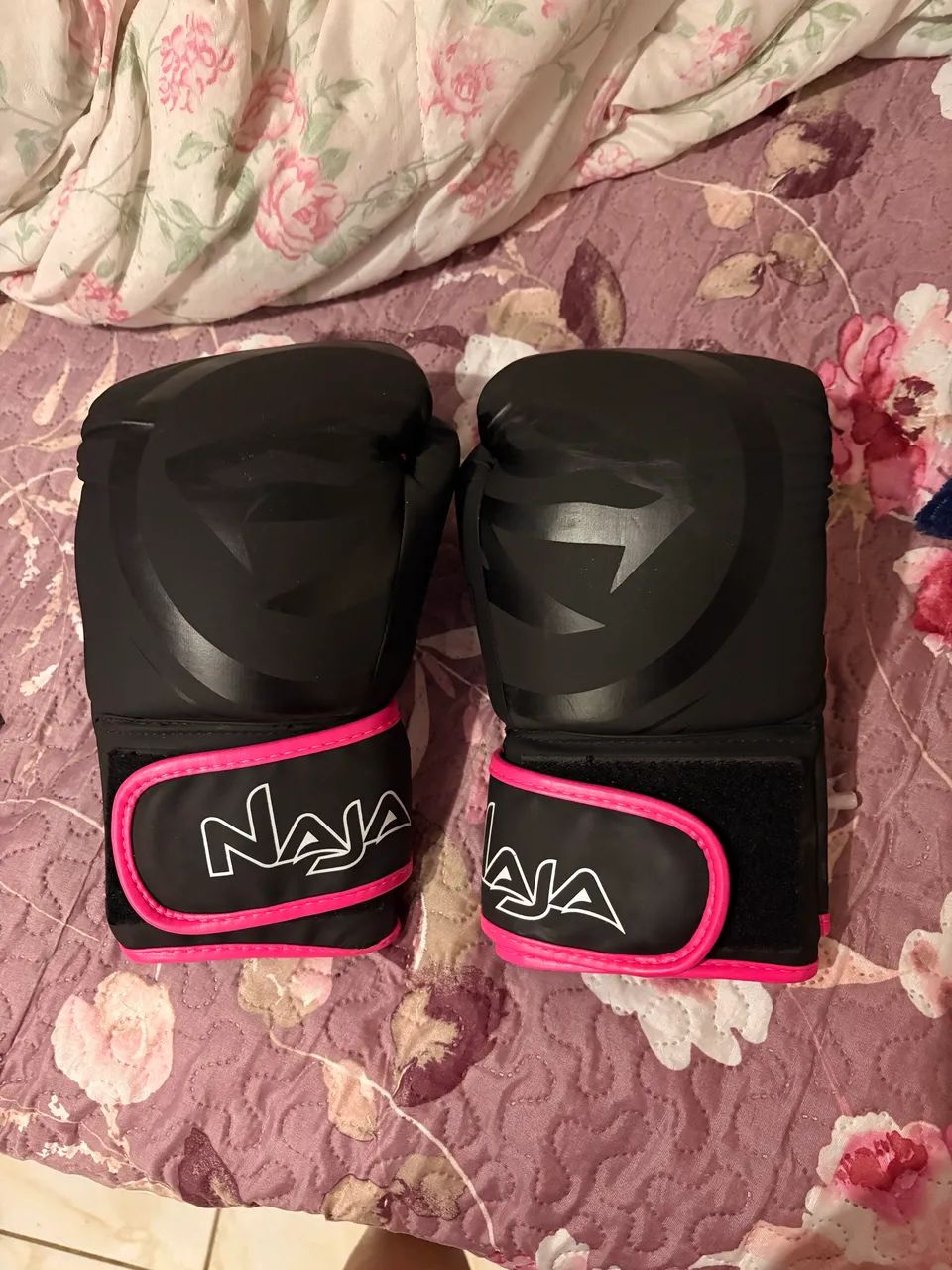 Vendo luva muay thai 
