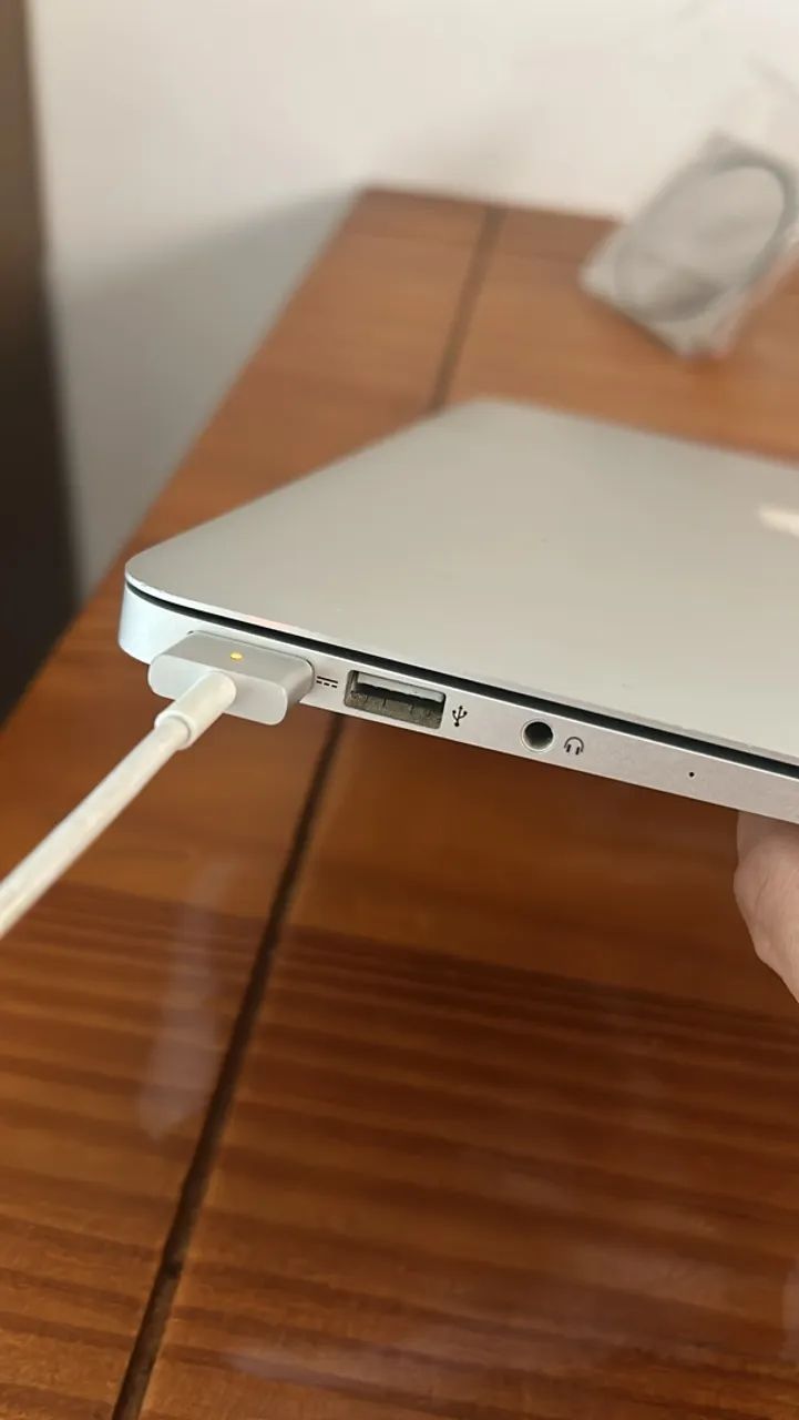 Vendo MacBook Air A1466 - Foto 3