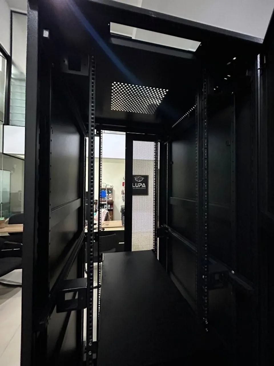 Rack de Piso 19" 44U - 800 x 1000 x 2100 mm - Foto 4