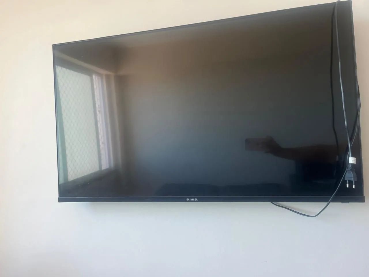 Tv 42 polegadas AwA semi nova