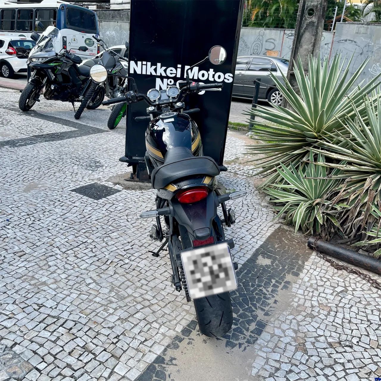 Kawasaki Z 650 RS  - Foto 4