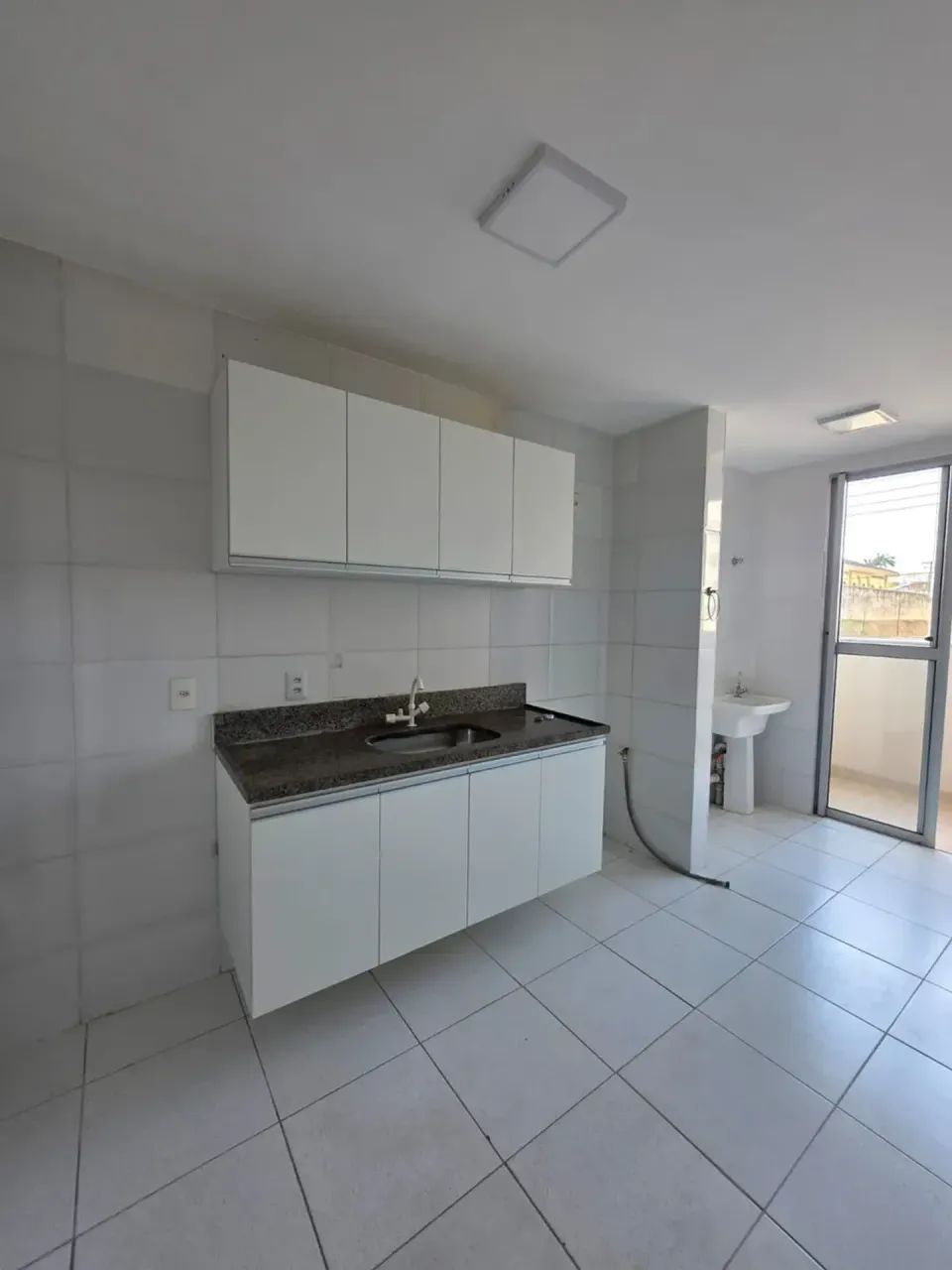 COND. BRISAS DO PARQUE. ALUGO APTO COM 2 QUARTOS SENDO 1 SUITE, SALA PARA 2 AMBIENTES. CLI - Foto 5