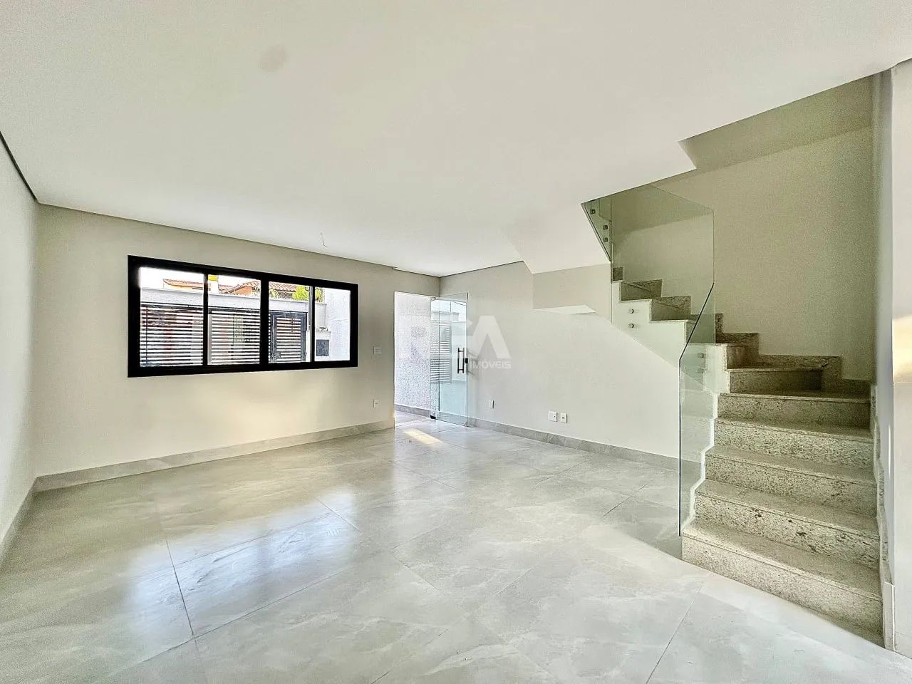 CASA GEMINADA COM 3 QUARTOS (1 SUÍTE) E 2 VAGAS  PLANALTO - Foto 4