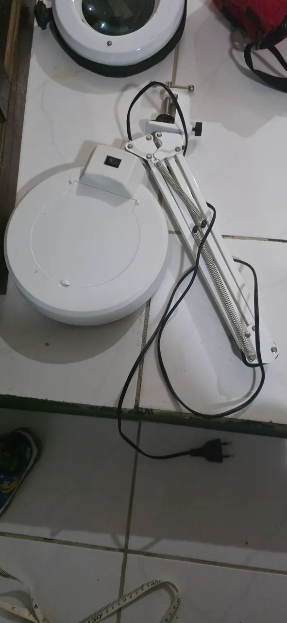 Lupa profissional de bancada com led. - Foto 3