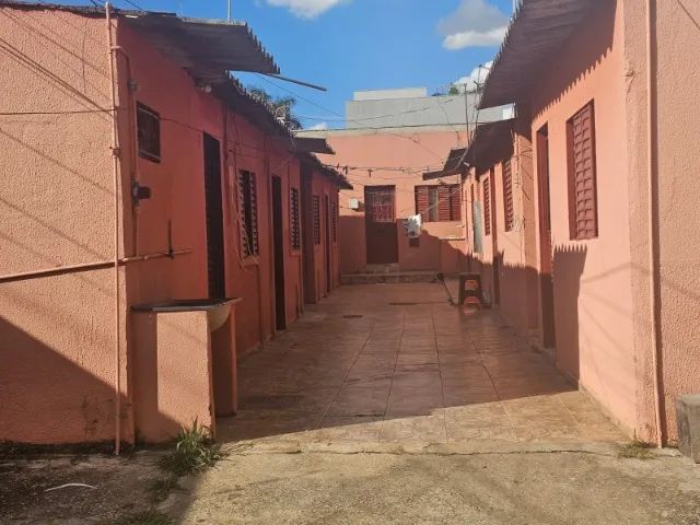 LOTE COM 8 KITNETS QSE 18- OTIMA RENDA ALUGUEL