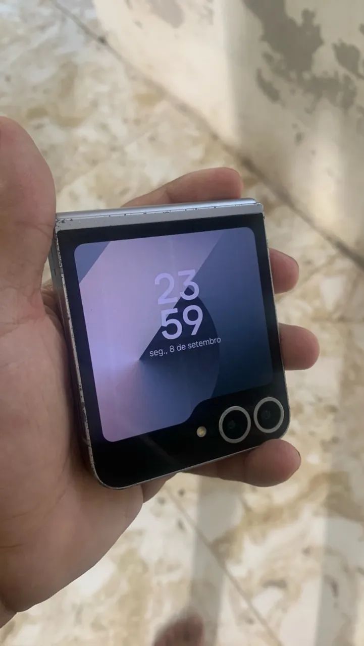 Z Flip 6, leia