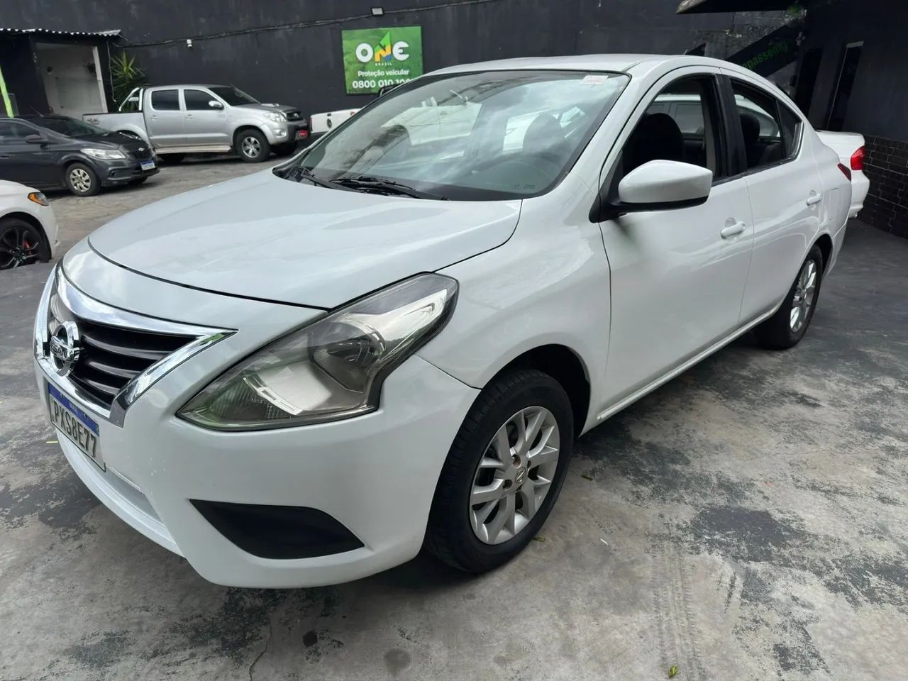 Nissan Versa 2016 - Foto 2