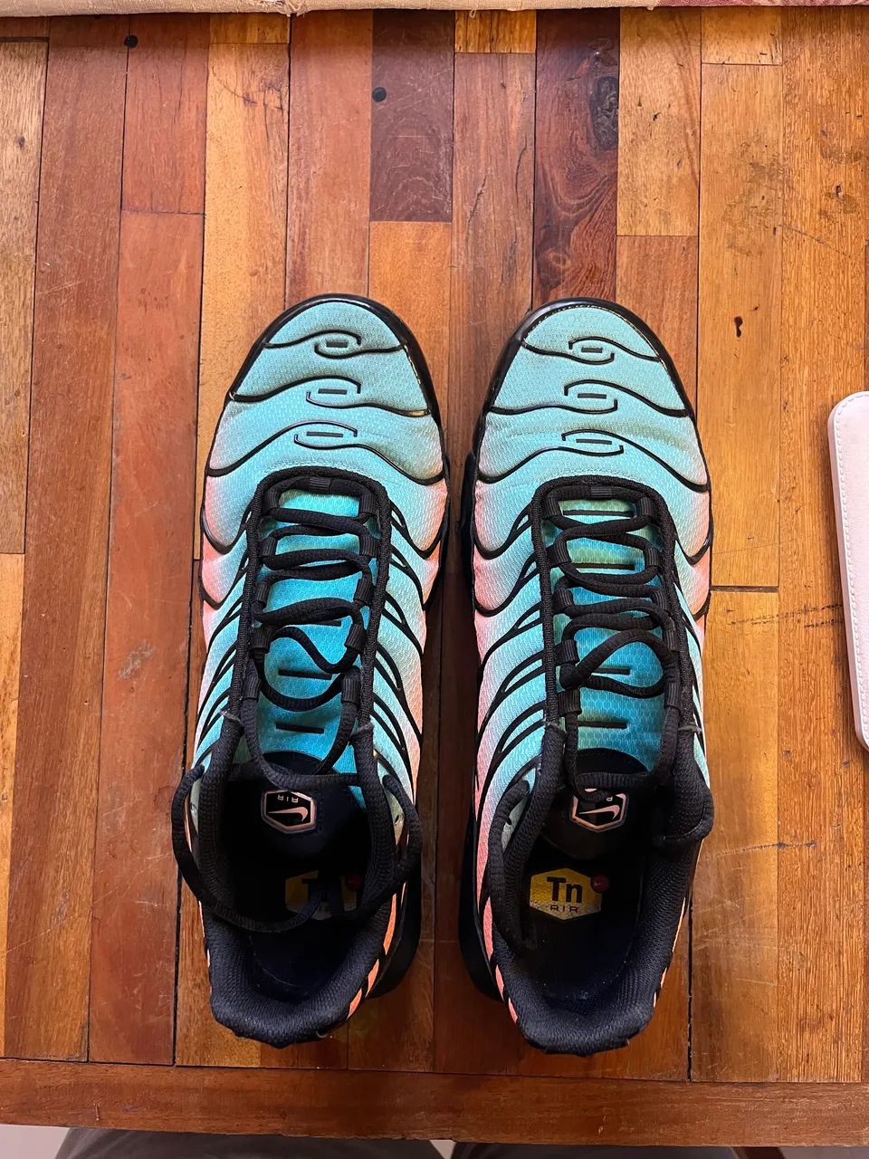 NIKE AIR MAX PLUS  - Foto 2