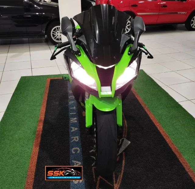 Kawasaki Zx-10/ Zx-10r 1000cc 2012 - 1478098500 | OLX