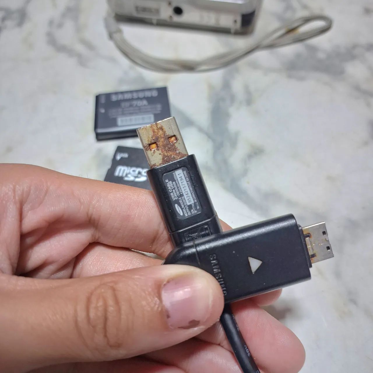 Câmera Digital 2011 Samsung ES68 12.2 Mega Pixels - Prata - Foto 3