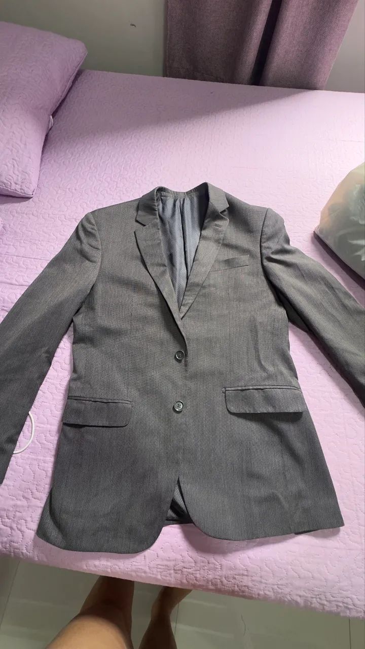 VENDO TERNO E CALÇA 