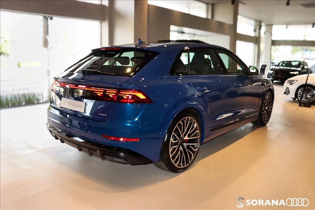Audi Q8 Perf.bl. 3.0 TFSI Coupe Quat. S-tron. 2025 - Foto 5
