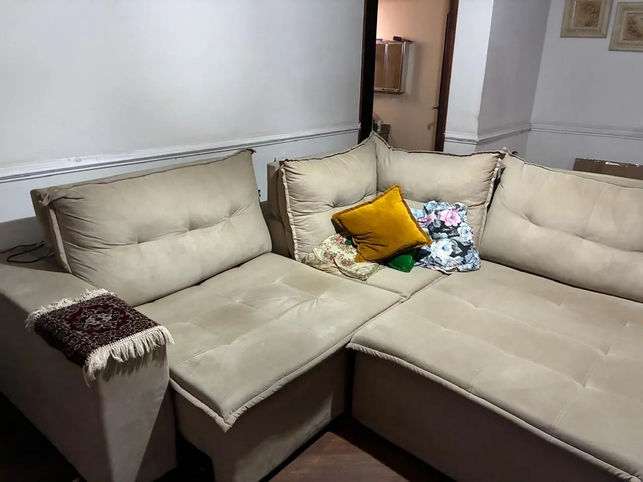 Sofá Bege 6 lugares - Foto 4