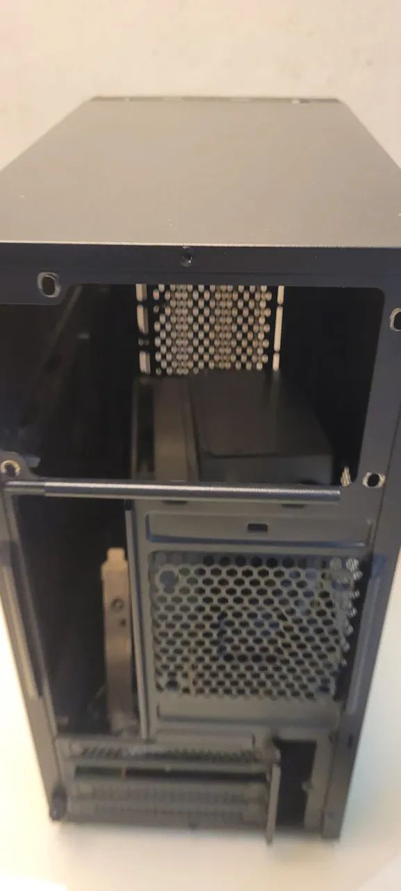 Gabinete com fonte - Foto 4