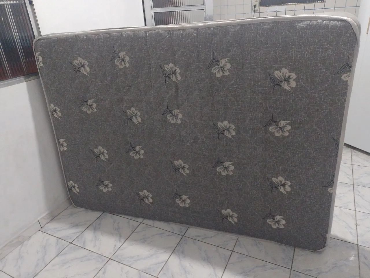 COLCHÃO SEMINOVO 