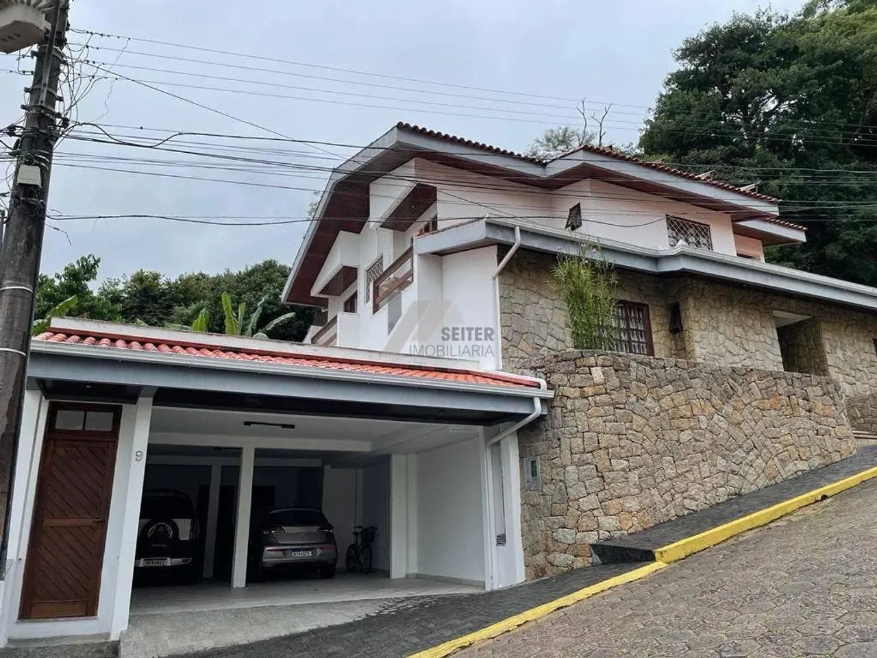 Casa com 5 quartos, Córrego Grande - Florianópolis