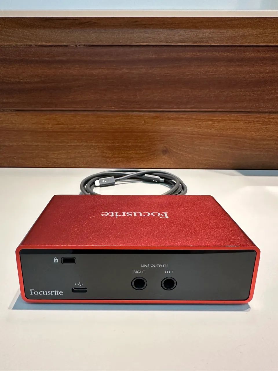 Focusrite Scarlett Solo 3ª Geração (USB-C) - Estado de Novo