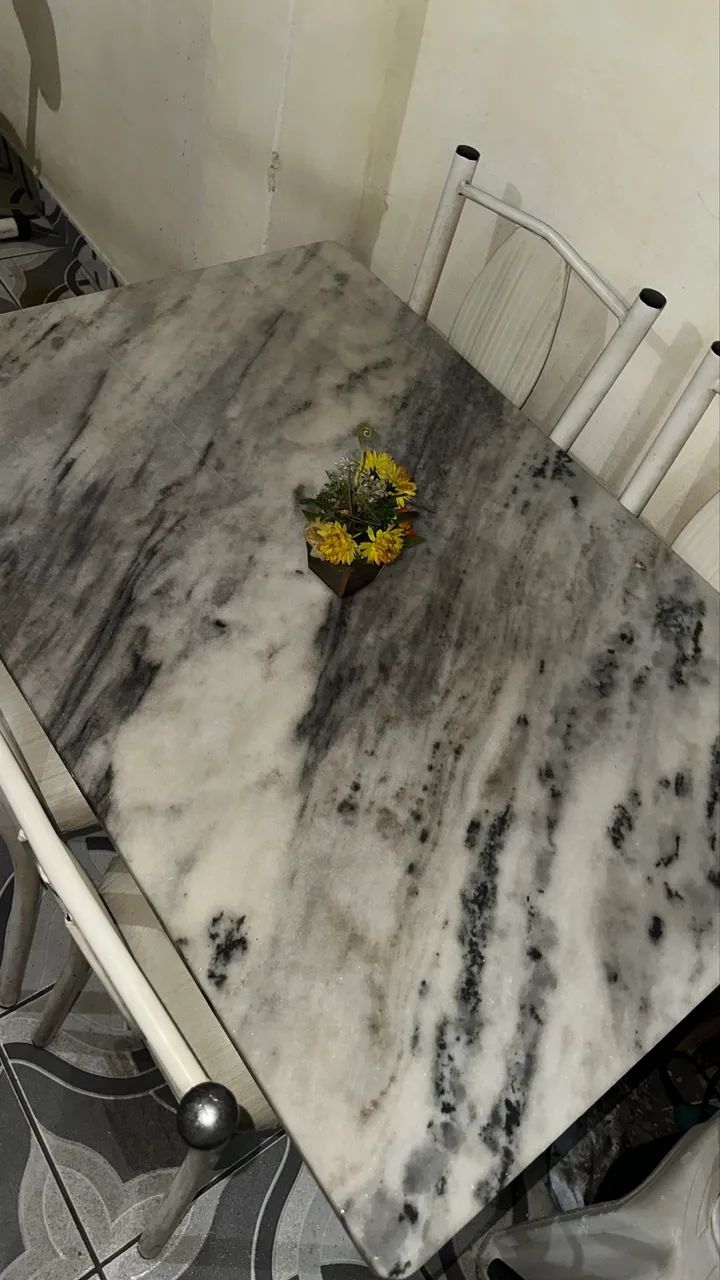 Mesa de granito com 4 cadeiras  - Foto 4