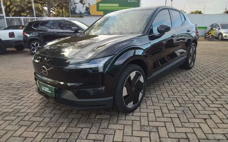 Volvo EX30 E60 Plus (elétrico) 2024