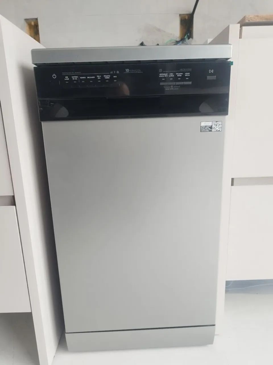 Máquina de lavar louça Eletrolux 10 serviços 