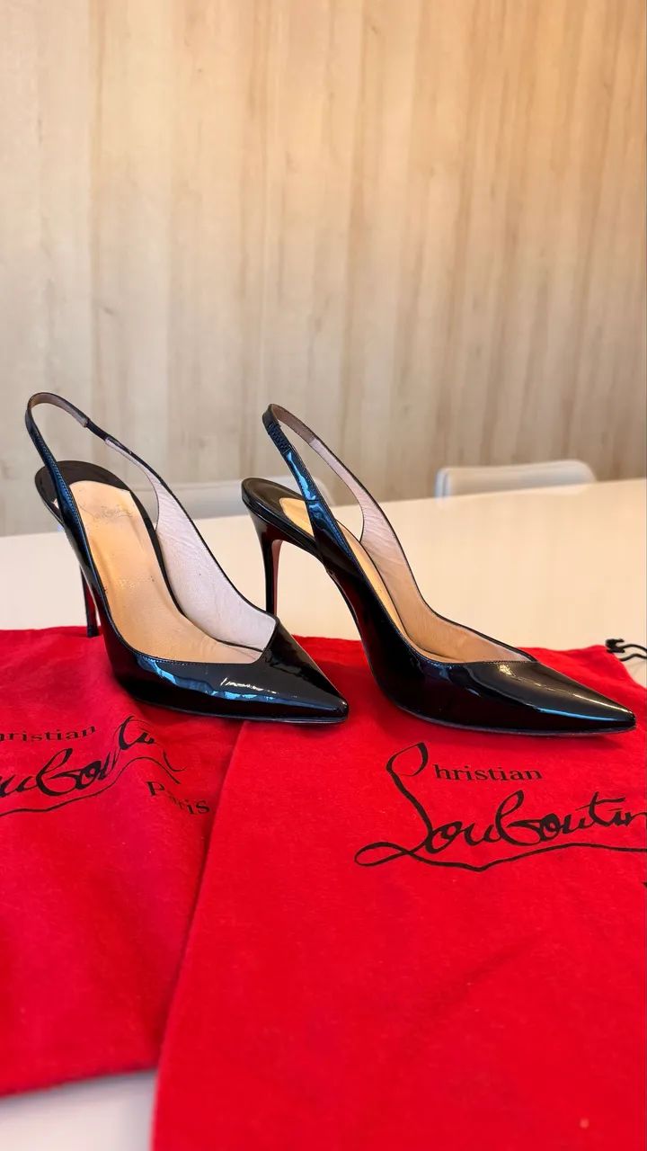 Scarpin Preto Louboutin 