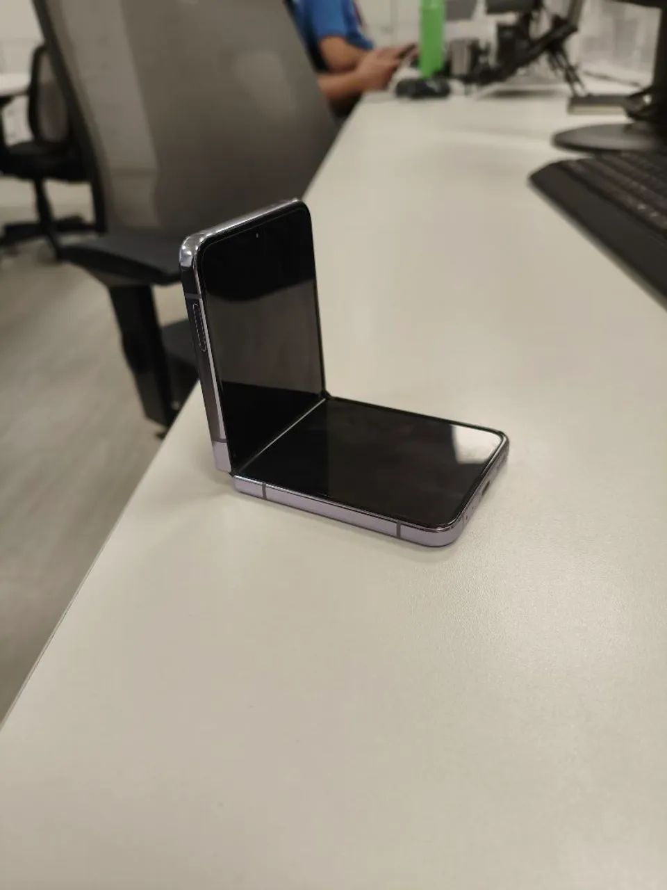 Samsung ZFlip 4 - Foto 4
