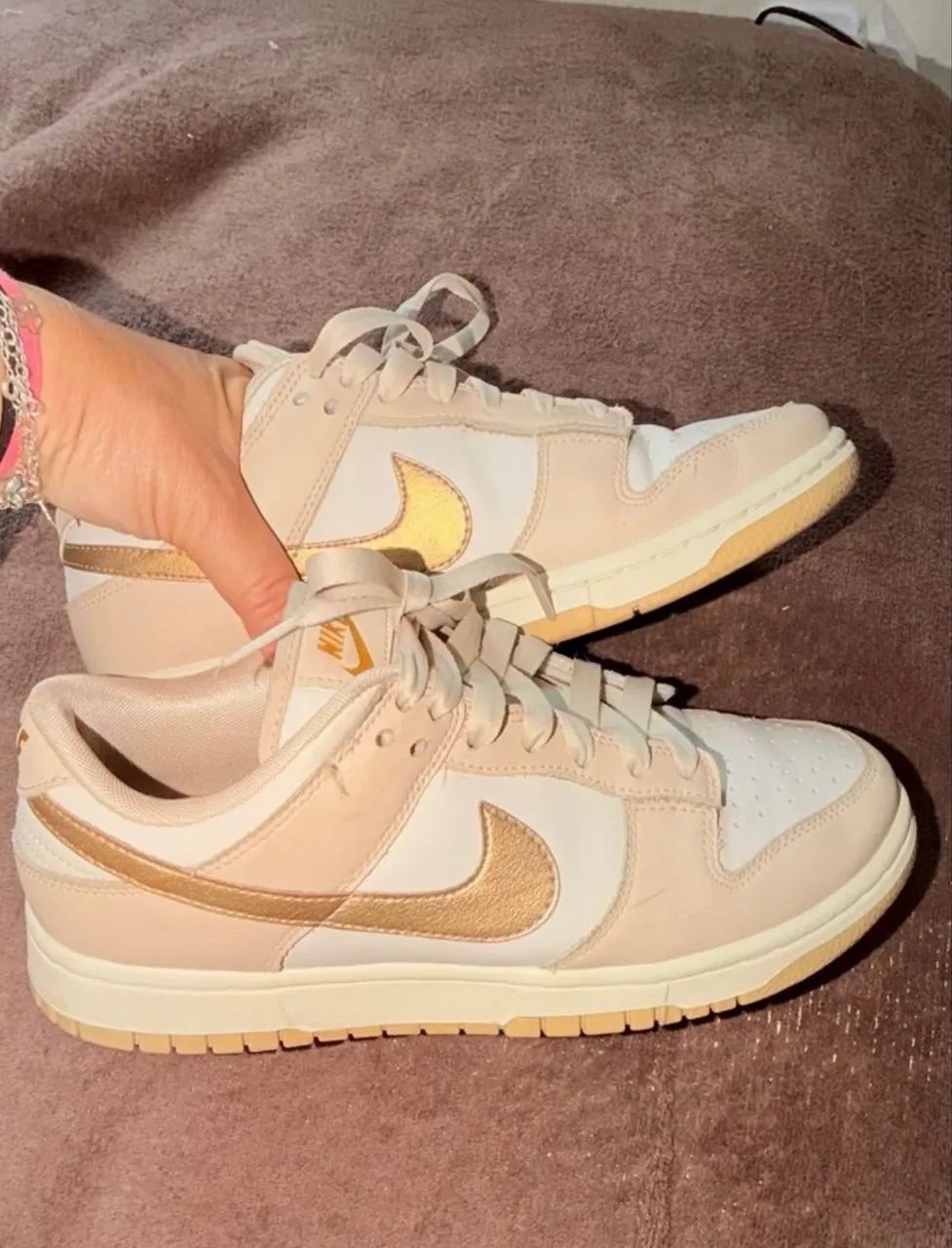 tênis dunk low phantom metallic gold 37