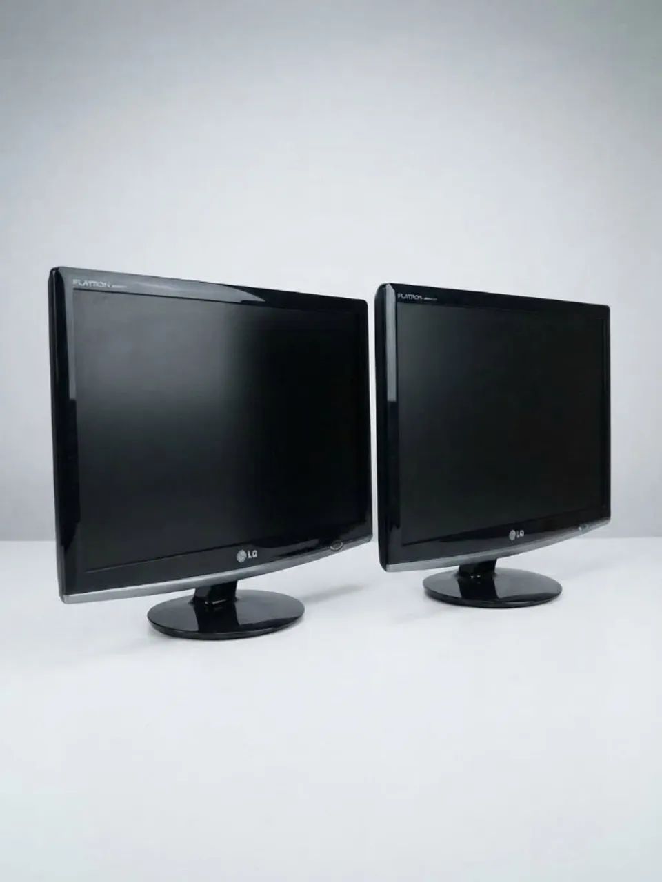 Monitor LG 24 Polegadas Flatron - W2452V - Foto 2