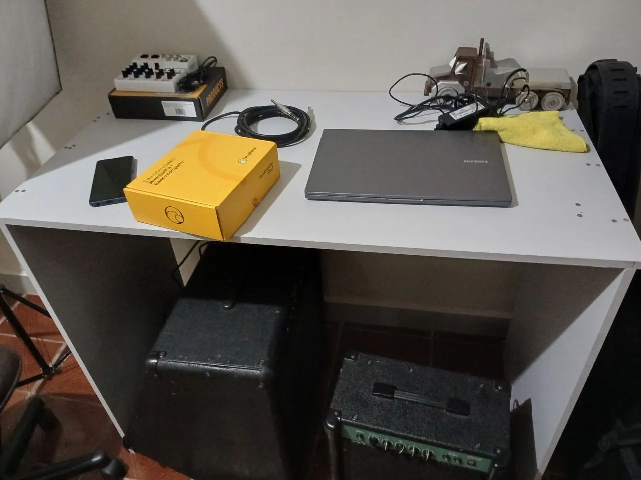 Mesa de trabalho  - Foto 2