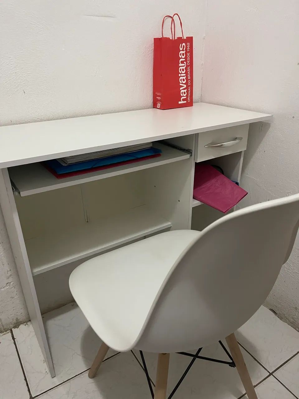 Mesa de estudos 434778029331599360