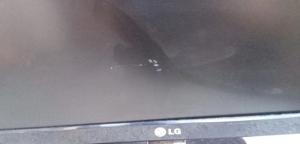 Monitor de 23 Polegadas com HDMi funcionando com risco na tela  - Foto 3
