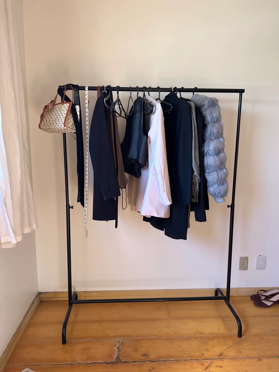 Arara de roupas - Foto 2